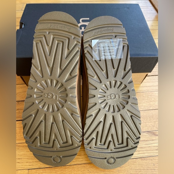 UGG Tasman Slippers - Picture 6 of 7